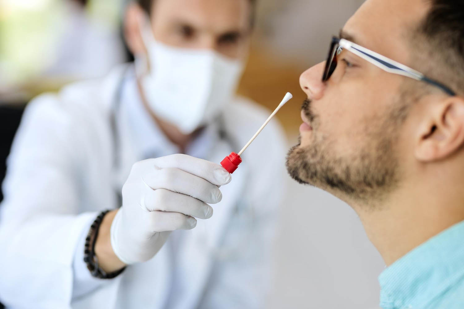 Placebo- und Nocebo-Effekte in der klinischen Forschung kontrollieren - Kompetenznetzwerk Placebo
